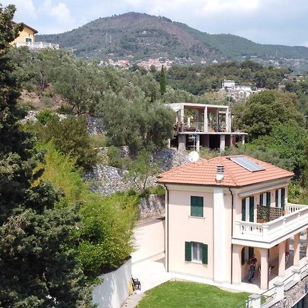 Holiday Rooms La Campagnetta Alassio Exterior foto